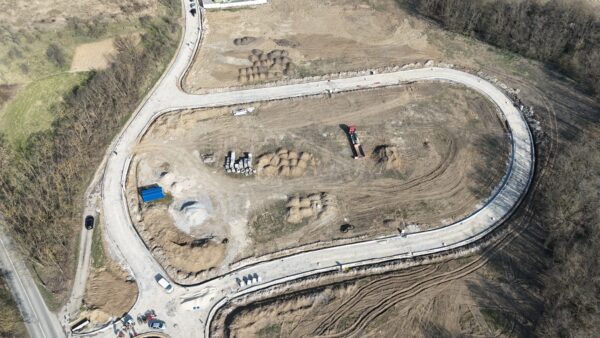 Priestranný pozemok 1070 m² v projekte RYBNÍKLAND – pre nadštandardné bývanie