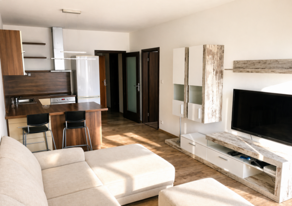 Slnečný 2-izbový byt s loggiou v Jégého aleji – ideálne bývanie aj investícia