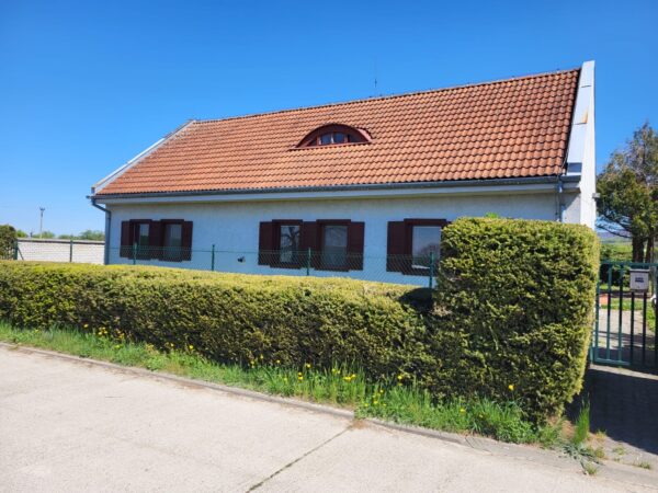 5-izbový rodinný dom s výhľadom na Malé Karpaty – Kuchyňa