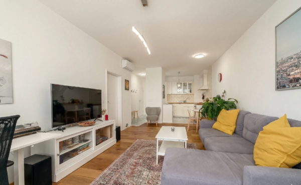 Dizajnový 2i apartmán s parkom v Novom Ružinove v štýle URBAN OASIS