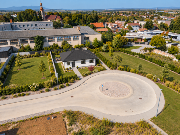 4-IZBOVÝ BUNGALOV V NOVEJ LOKALITE | ŠPAČINCE